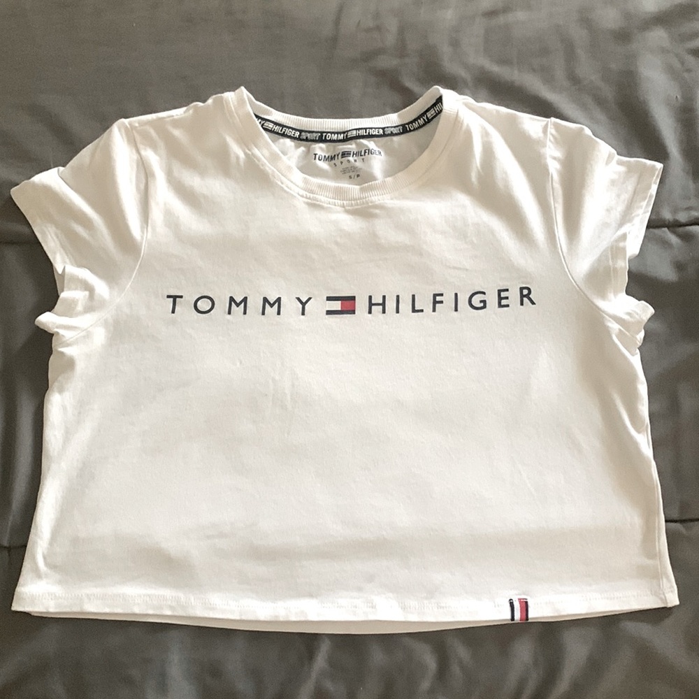 Tommy Hilfiger cropped tee